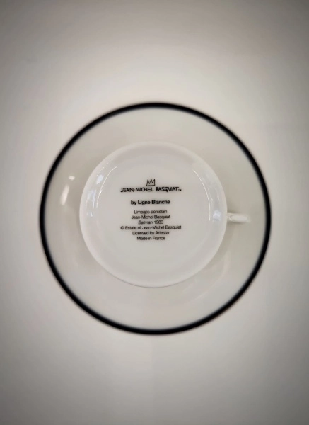 Набор посуды: 2 чашки + 2 тарелки