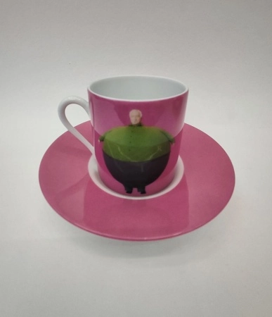 Набор посуды: 2 чашки + 2 тарелки