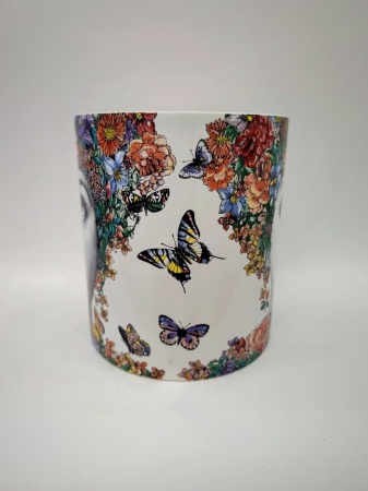 Ароматизированная свеча в керамическом стакане с крышкой, 1900 гр