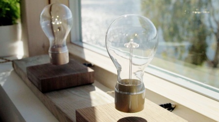 Левитирующая лампочка 