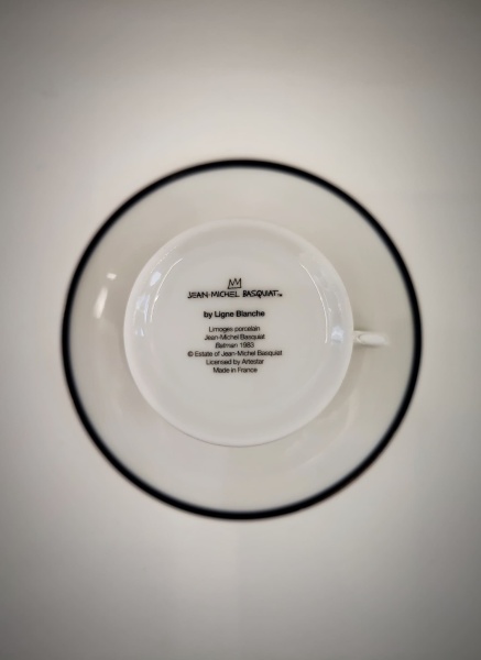 Набор посуды: 2 чашки + 2 тарелки