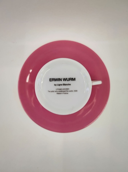 Набор посуды: 2 чашки + 2 тарелки